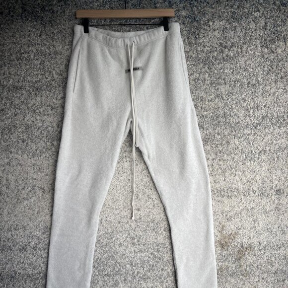 Fear of God Essentials Pants Mens Small Cream Sherpa Fleece Sweatpants Joggers - Picture 1 of 8